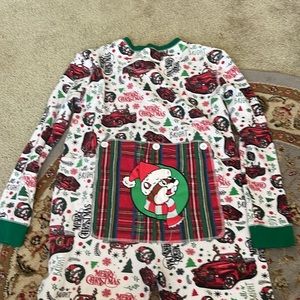 Buc-ees M Christmas onesie